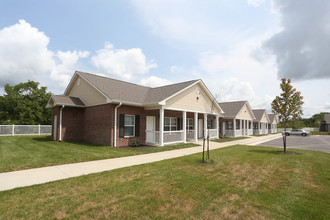 Chapel Hill Commons III in Jefferson City, MO - Building Photo - Primary Photo