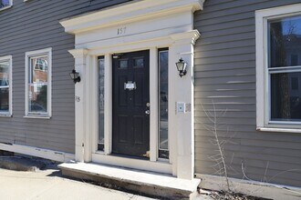 157 Perkins St in Somerville, MA - Building Photo - Building Photo