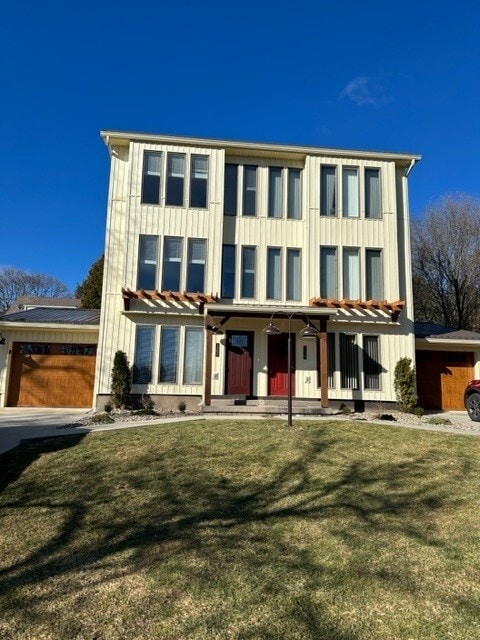 property at 129 S Beckman Dr