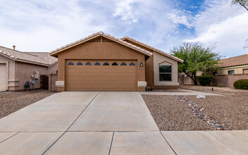 10397 E Rose Hill St in Tucson, AZ - Building Photo - Building Photo