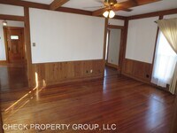 5800 S Main St photo'