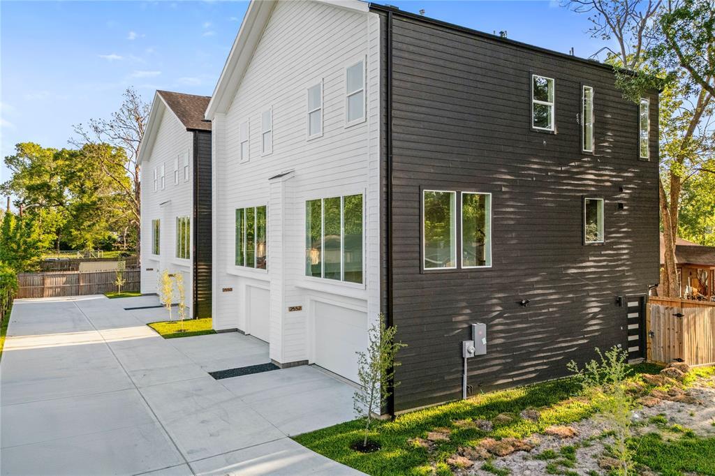 2552 Walcott Ln in Houston, TX - Building Photo
