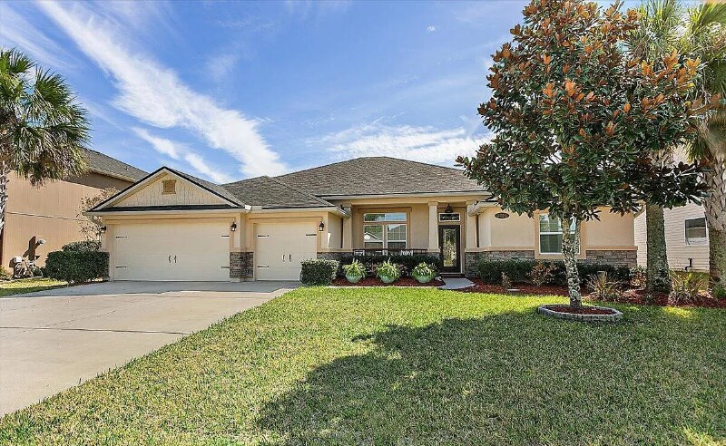 4015 Cormorant Ln in Middleburg, FL - Building Photo