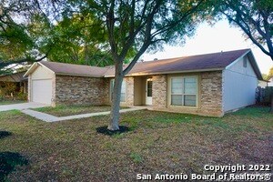2434 Field Wood in San Antonio, TX - Building Photo