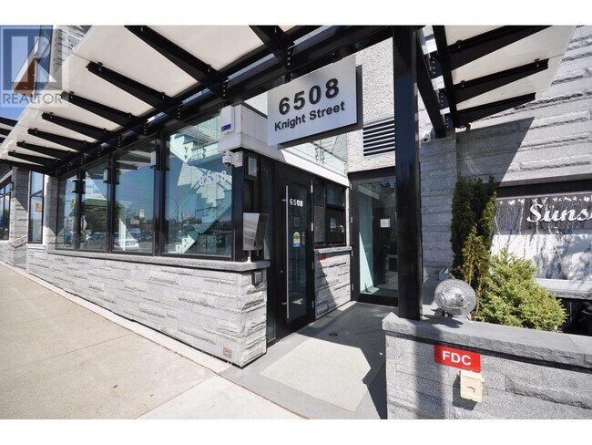 6508-6508 Knight St in Vancouver, BC - Building Photo - Building Photo