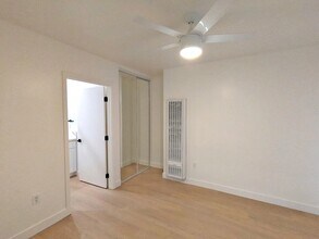 12716 Venice Blvd., Unit 10 in Los Angeles, CA - Building Photo - Building Photo