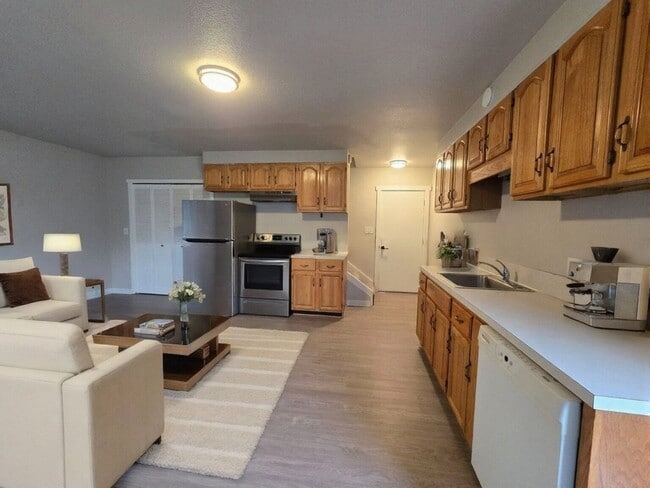 property at 2583 W Bradford Ct