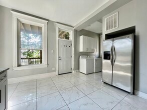 2615 W Potomac Ave-Unit -1 in Chicago, IL - Building Photo - Building Photo