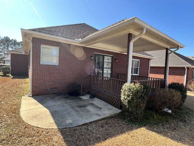 401 Eagles Cir in Jasper, AL - Foto de edificio - Building Photo