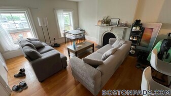 658 Massachusetts Ave, Unit 5 in Boston, MA - Building Photo
