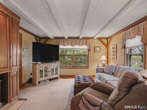 20 Chelsea St in Fairfield, CT - Building Photo - Building Photo