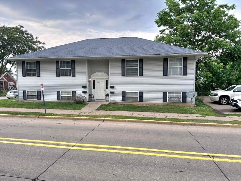 1113 2nd Ave in Silvis, IL - Building Photo
