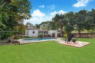 45 NW 93rd St in Miami Shores, FL - Building Photo - Building Photo