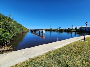 1 Colonial Club Dr in Boynton Beach, FL - Building Photo - Building Photo