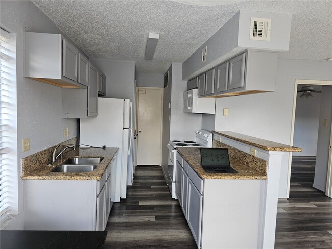 property at 2750 Holly Hall St