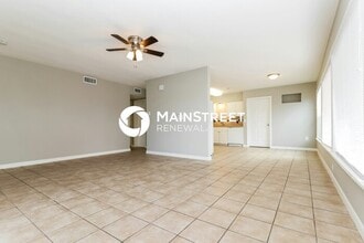 1450 Mandel Rd in Ft. Myers, FL - Building Photo - Building Photo