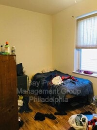 1743 W Diamond St photo'