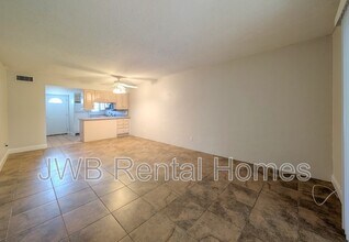 1000 3rd St in Neptune Beach, FL - Building Photo - Building Photo