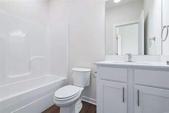 619 Whitham Ave in Fayetteville, AR - Building Photo - Building Photo