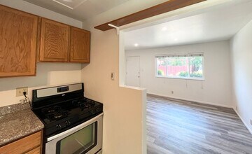 1751 Parkside Dr in Walnut Creek, CA - Building Photo - Building Photo
