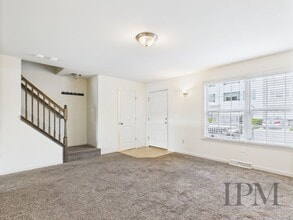 630 Lantern Ct in Red Lion, PA - Building Photo - Building Photo