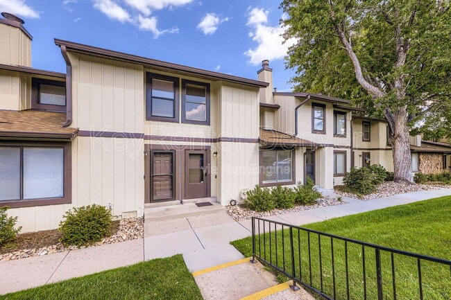 3502 S Kittredge St in Aurora, CO - Building Photo - Building Photo