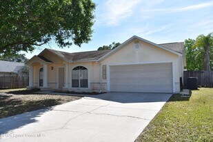 640 Murset Ave SE in Palm Bay, FL - Building Photo