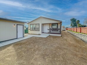 23511 Casa Bonita Ave in Menifee, CA - Building Photo - Building Photo