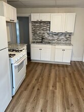 117 Enfield St, Unit 2nd in Hartford, CT - Foto de edificio - Building Photo