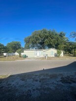 1915 W Kirby St in Tampa, FL - Building Photo