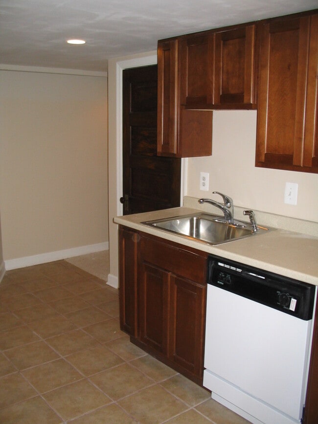 1811 Kilbourne Pl NW in Washington, DC - Foto de edificio - Building Photo