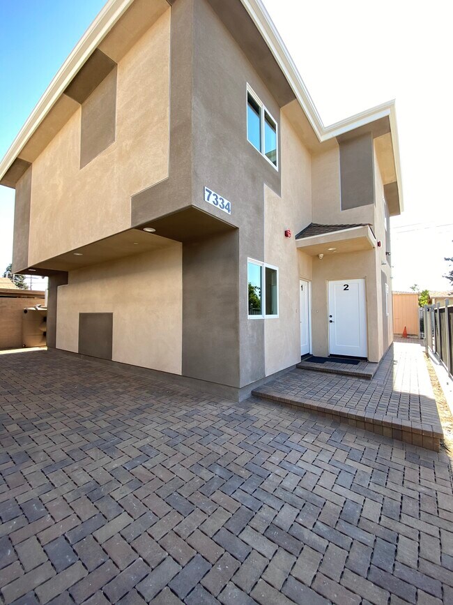 7334 Vineland Ave Rentals in Los Angeles, CA