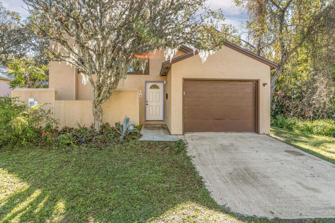 29 Hybiscus Ave in St. Augustine, FL - Building Photo