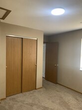 1009 Edna Dr-Unit -1011 Edna in Farmington, MO - Building Photo - Building Photo