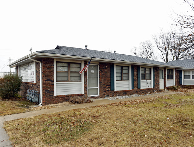 202-206 S Fort St in Nixa, MO - Building Photo - Building Photo