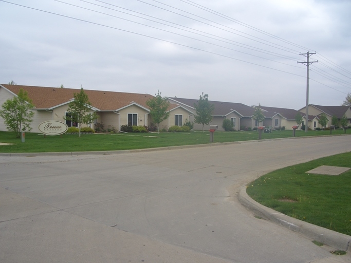 Trevor Estates in Newton, IA - Building Photo