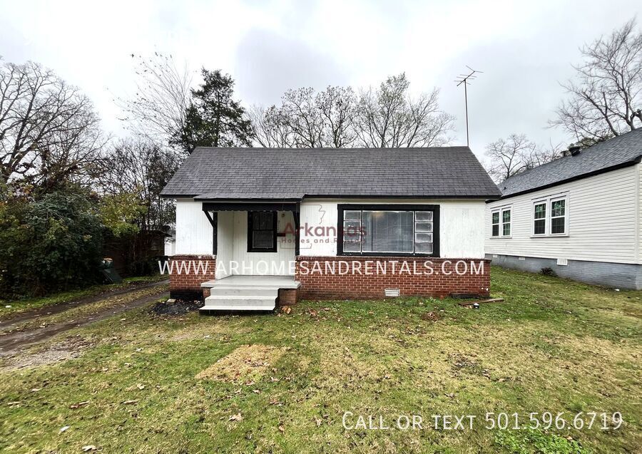 912 Adams St in Little Rock, AR - Building Photo