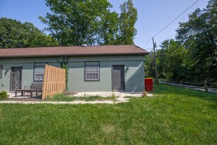 115 Old Bridge Rd in Harpers Ferry, WV - Building Photo