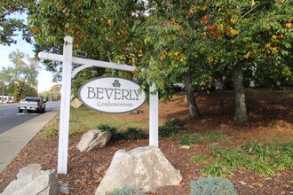 615 Biltmore Ave, Unit X4 in Asheville, NC - Foto de edificio - Building Photo