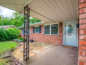 1220 Columbia Ct in Norman, OK - Building Photo - Building Photo
