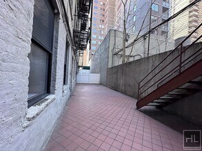 E 18TH ST. in New York, NY - Building Photo - Building Photo