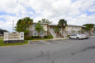 Landings at Cross Bayou in St. Petersburg, FL - Building Photo - Building Photo