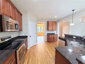 171 Cedar Ln in Sanford, NC - Building Photo - Building Photo