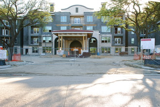 The Landon at Lake Highlands in Dallas, TX - Building Photo - Building Photo