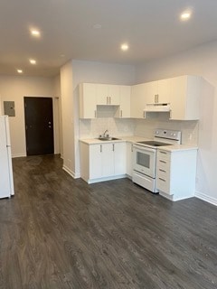 property at 5491 Av. Victoria