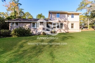 3319 Pine Belt Rd in Columbia, SC - Building Photo