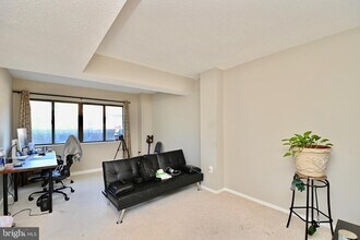 1813 Old Post Terrace in Woodbridge, VA - Building Photo - Building Photo