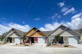 2466 Klondike Ln in Grand Junction, CO - Building Photo - Building Photo
