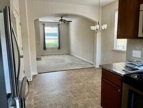5425 Falling Leaf Ln in Austin, TX - Building Photo - Building Photo