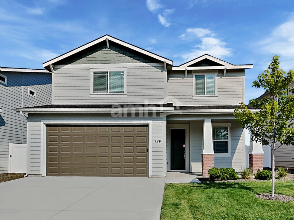724 S Retort Ave in Kuna, ID - Building Photo